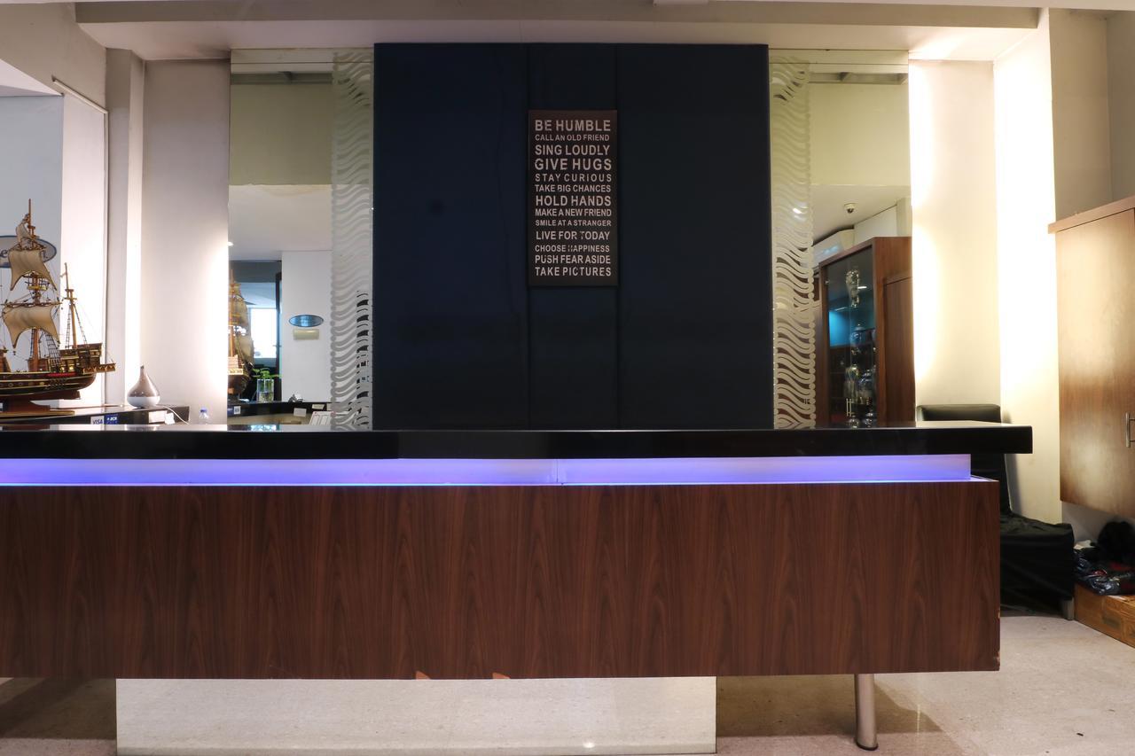 Hotel Blue Pacific Jacarta Exterior foto