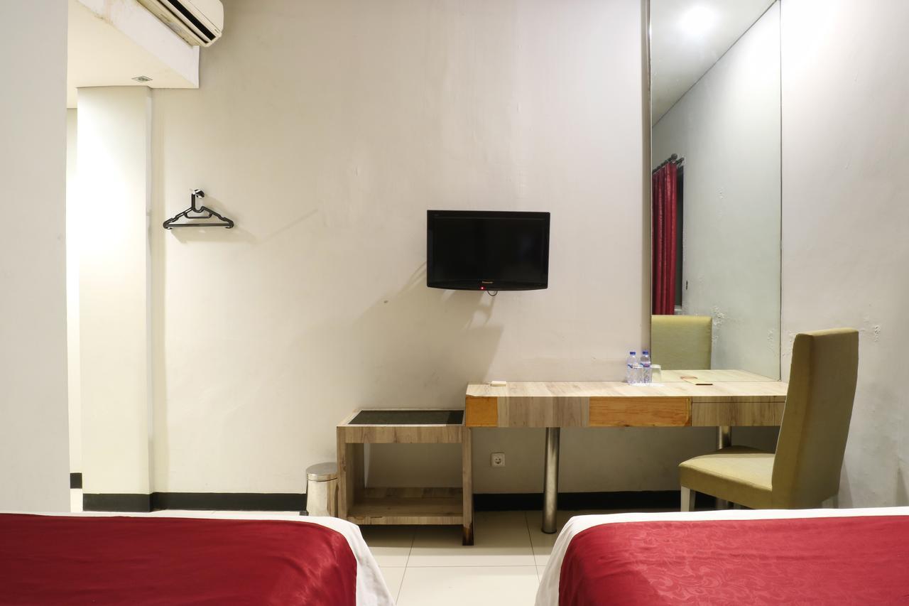 Hotel Blue Pacific Jacarta Exterior foto